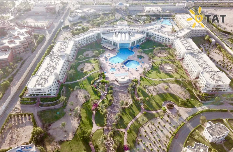 Aurora Oriental Resort 4*