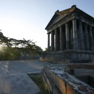 ՔԱՅԼԱՐՇԱՎԱՅԻՆ ՏՈՒՐ ԴԵՊԻ ԳԱՌՆԻ