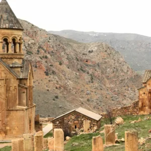 ՆՈՐԱՎԱՆՔ – ԱՐԵՆԻ – ՇԱՔԵԻ ՋՐՎԵԺ – ՏԱԹԵՎ