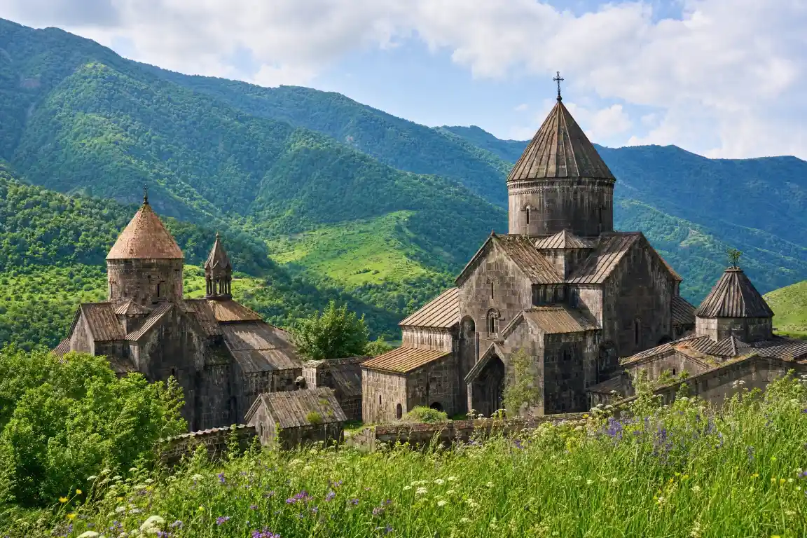 ONE-DAY TOUR TO LORI